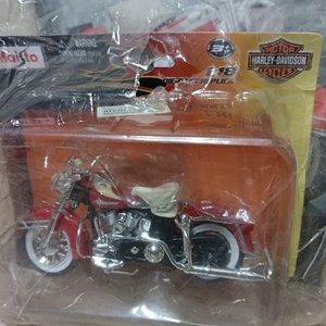 Lote siguiente: Miniatura de Motocicleta Harley-Davidson Maisto en Envase