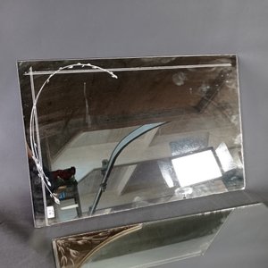 Dos Espejos Rectangulares Decorados con Grabados - imagen 4