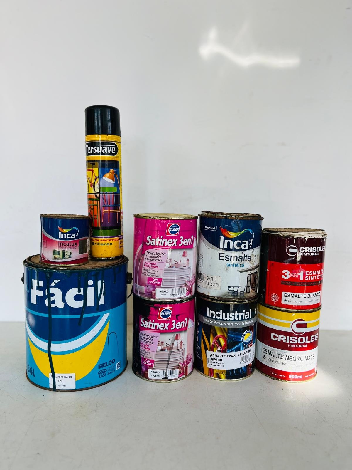 Lote de 9 Latas de Esmalte Sintético y Brillante de Varios Colores