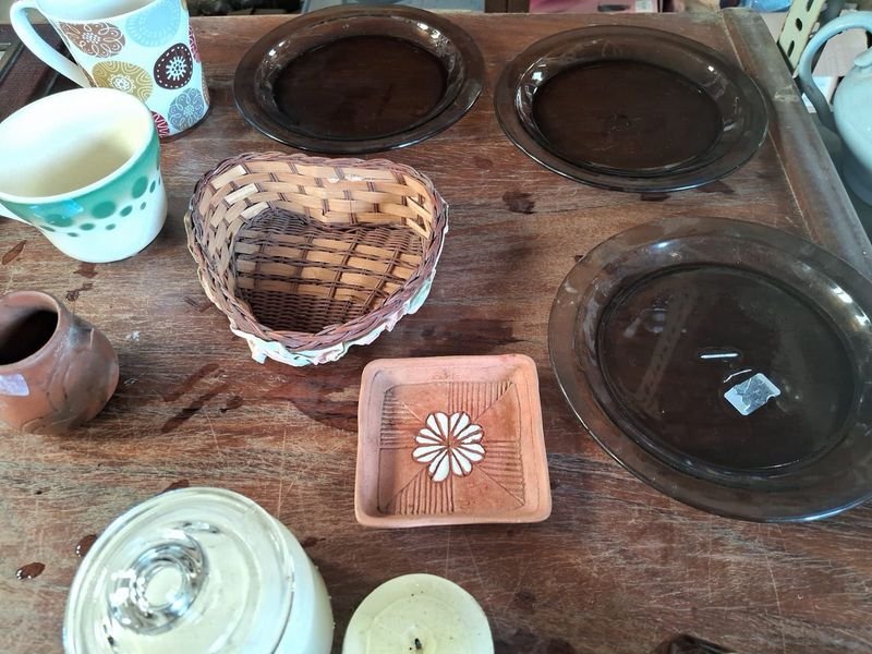 Lote anterior: Lote de platos, tazas y velas aromáticas