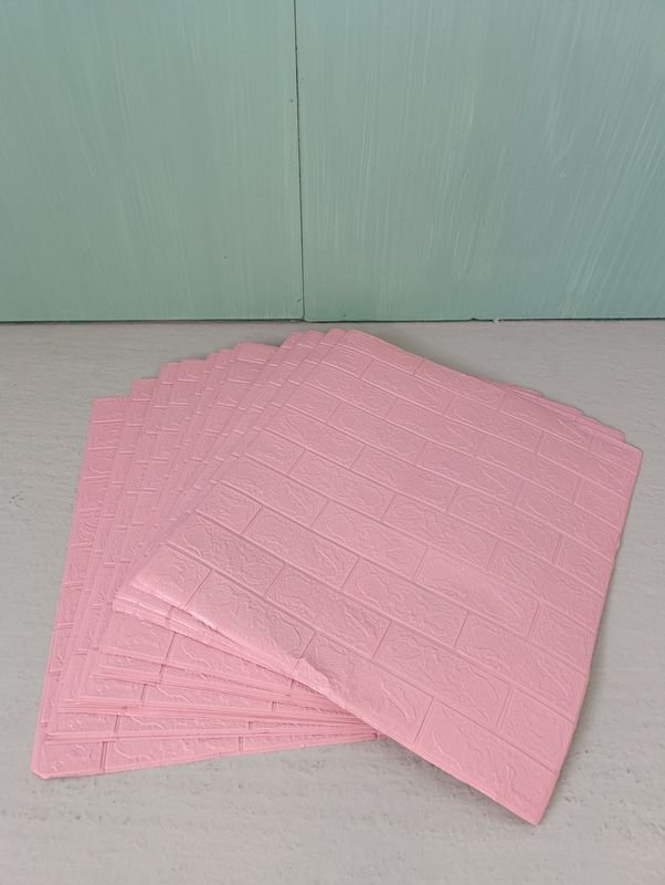 Lote siguiente: Papel adhesivo rosado en rollos de 78 x 69 cm - NUEVO