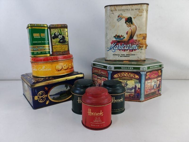 Lote siguiente: Latas Vintage: Colección de latas vintage de alta calidad