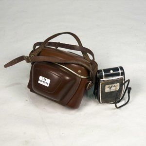 Cámara Fotográfica Antigua Agfa con Estuche de Cuero y Flash Agfalux - imagen 1