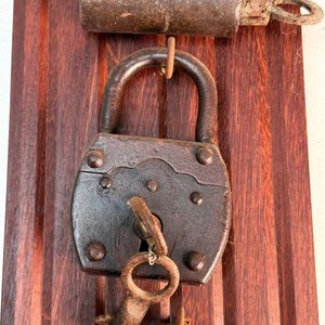 4 Candados Antiguos de Hierro con Llaves - imagen 4