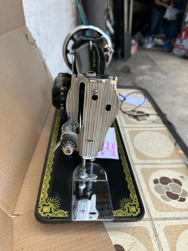Maquina de coser Singer con Motor, falta correa - imagen 8