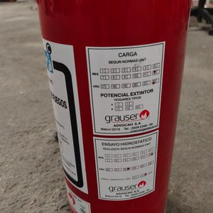 Extintor Portátil Rojo Grauser con Manguera y Manómetro - imagen 3