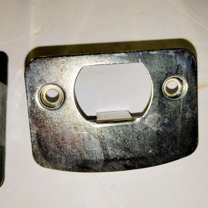 Juego de 5 Cerraduras Doradas de Pomo con Pestillo y Placa - imagen 3