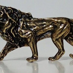 Figura Miniatura León de Bronce - imagen 4