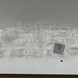 Lote de 18 Copas y Vasos de Vidrio Transparente - imagen 1