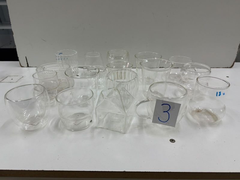 Lote de 18 Copas y Vasos de Vidrio Transparente