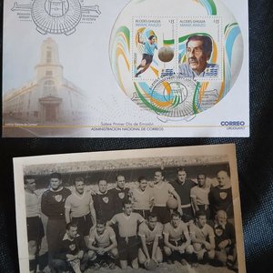 Lote anterior: Sobre Primer Día de Emisión "Alcides Ghiggia - Maracanazo" con Foto de Época