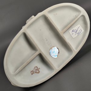 Grupo en Porcelana Biscuit Sellado: Madre con Niños y Gato - imagen 12
