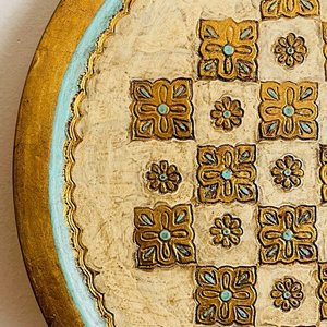Fuente Redonda Decorativa Madera Beige, Turquesa y Dorado 29cm - imagen 3