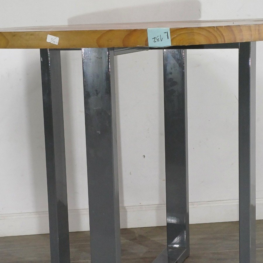 Mesa de comedor circular con tapa en pino y base en hierro - imagen 5