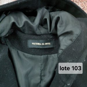 Tapado Negro de Paño Victoria M. Ortiz Talle XL - imagen 1