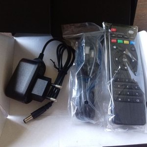 TV Box MXQ 5G 4K Pro Nuevo en Caja con Control Remoto y Accesorios - imagen 4
