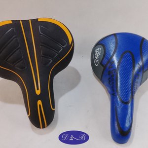 Lote siguiente: 2 Asientos Nuevos para Bicicleta