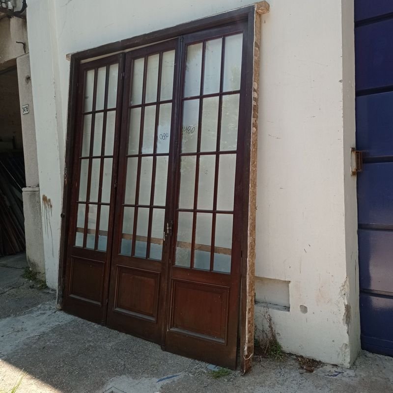 Puerta de tres hojas con marco en pinotea - imagen 2