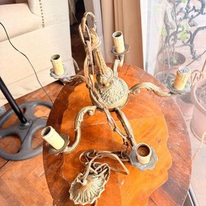 Araña Antigua de Bronce con 5 Brazos Curvos y Portalámparas - imagen 6