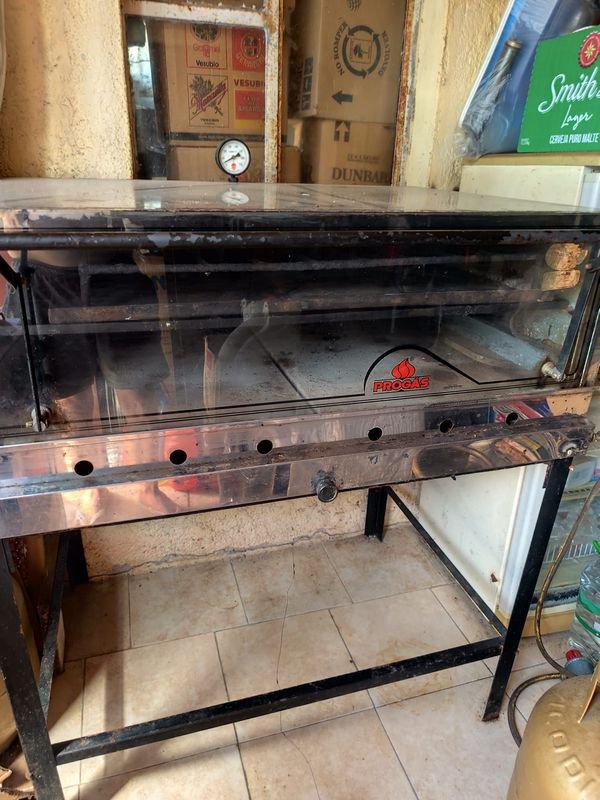 Horno a gas industrial en mal estado - imagen 3