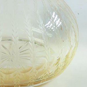 Botellón de Vidrio Tallado Hialino con Borde Dorado - 25 cm - imagen 3