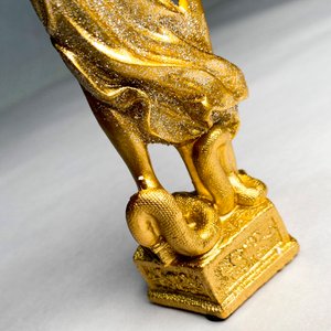 Figura Diosa de la Justicia Dorada - 18 cm - imagen 6