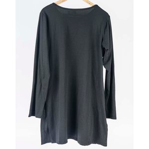 Vestido Negro Manga Larga con Botones de Madera - imagen 2