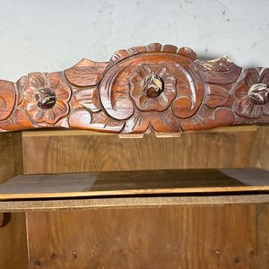 Ropero Antiguo Estilo Francés de Madera con 4 Puertas y Detalles Tallados - imagen 2