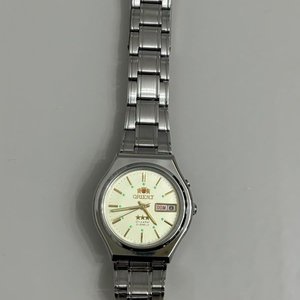 Reloj Orient Automático Acero Inoxidable Esfera Dorada 3 Estrellas - imagen 3