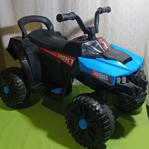 Cuatriciclo a Batería para Niño con Luces y Música - imagen 2