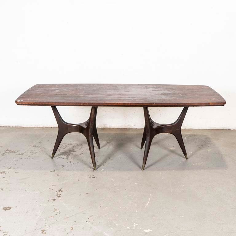 Lote siguiente: Mesa de comedor americana con problemas