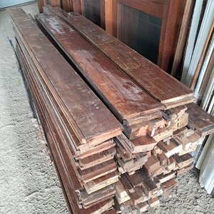 Lote siguiente: Lote de Viguetas y Tablas de Pino Brasil y Otras Maderas