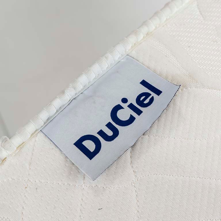 Colchon de 1 plaza duciel color blanco con manchas - imagen 2
