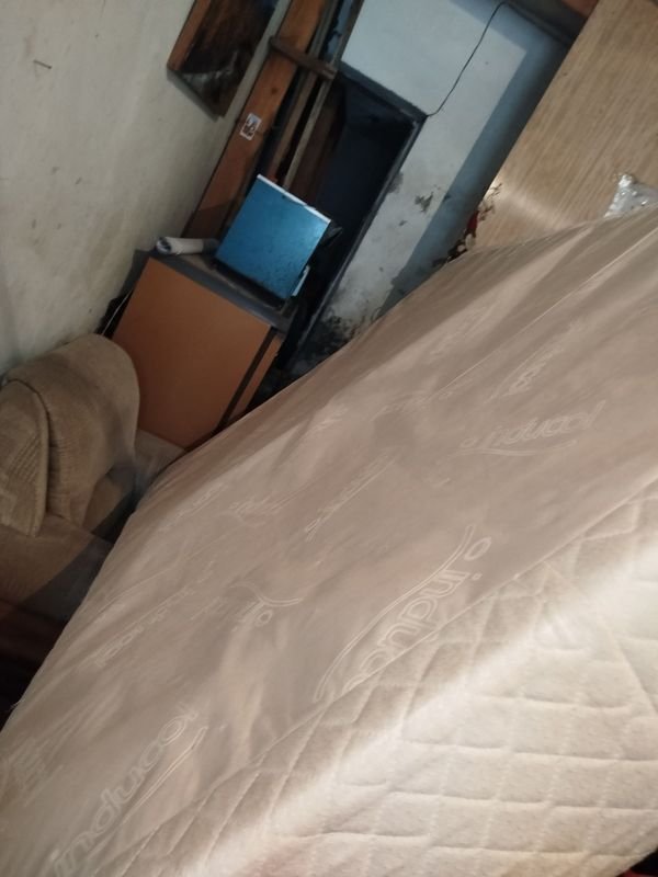 Mueble de cama antiguo - imagen 2