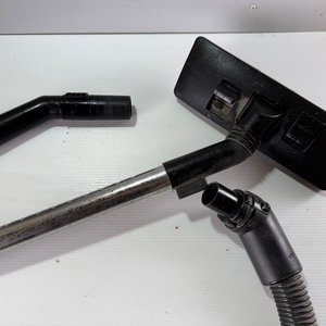 Aspiradora Panavox 1600W Negra con Accesorios - imagen 6