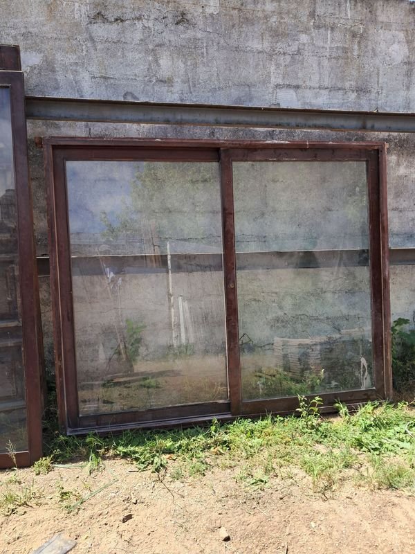 Item 882922 - Image 0