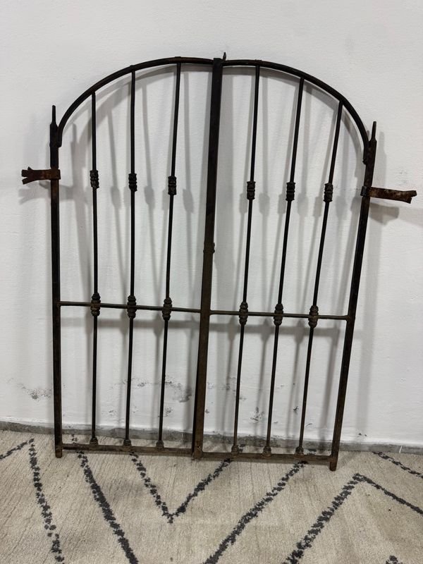 Item 872083 - Image 1