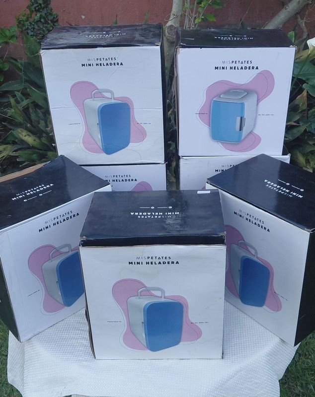 Set de 7 Mini Heladeras "Mispetares" Completas en Caja