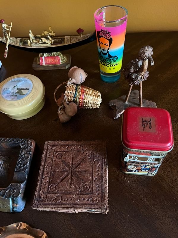 Souvenirs y Mate Artesanal - Colección de Recuerdos - imagen 2