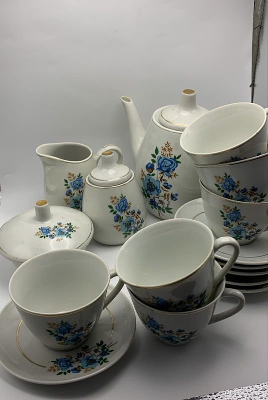 Servicio de té de porcelana cerámica con diseño floral - imagen 2