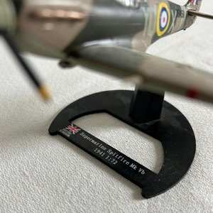 Maqueta Coleccionable Avión Supermarine Spitfire Mk. Vb Segunda Guerra Mundial Escala 1:72 - imagen 2