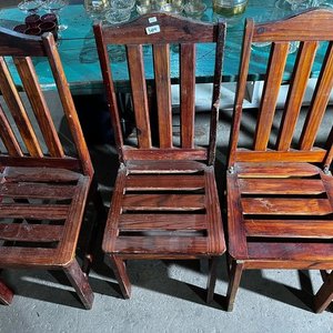 3 Sillas de Madera Estilo Rústico - imagen 3