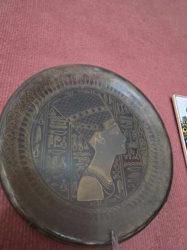 Colección de platos decorativos y calendarios maya - imagen 6