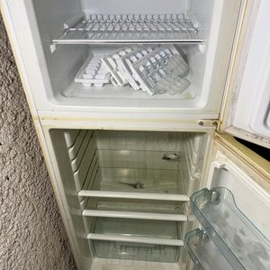 Heladera Midea con Freezer - imagen 4