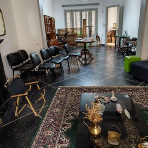 Remate de Casa de Familia en Salto: Muebles de Estilo, Bronce, Cristaleria y Más - imagen 4