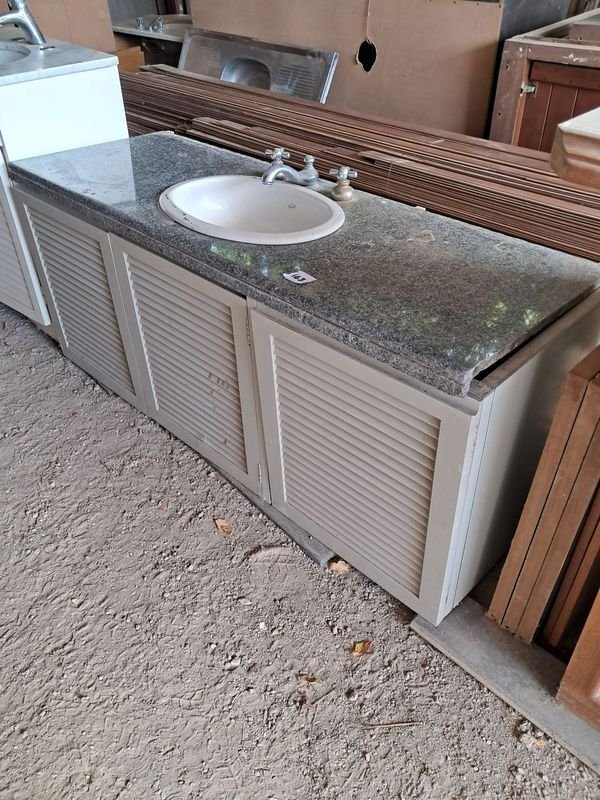 Item 883040 - Image 0