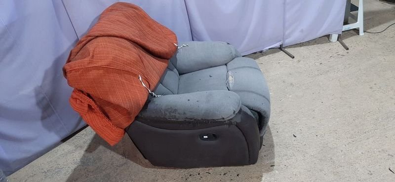 Sillon Reclinable en Buen Estado - imagen 3