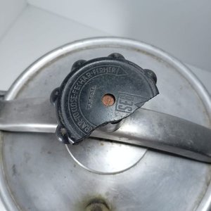 Olla a Presión de Aluminio SEB Tefal 8 Litros - imagen 2
