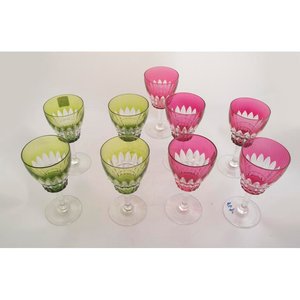 Juego de 9 Copas de Cristal Tallado - 5 Rubí y 4 Verdes - imagen 2