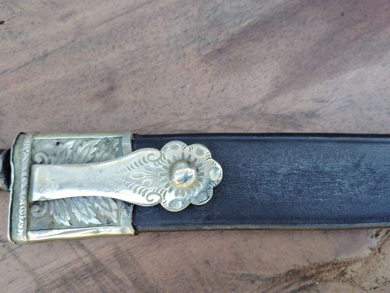 Cuchillo de caza con características únicas - imagen 11